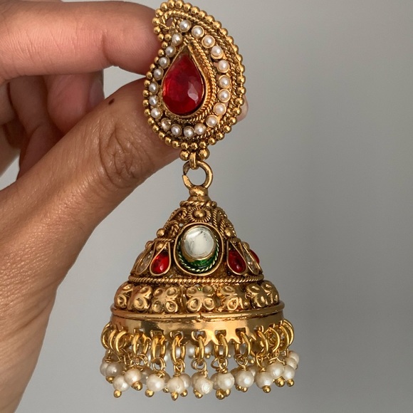 Chandelier Earrings - Picture 4 of 6